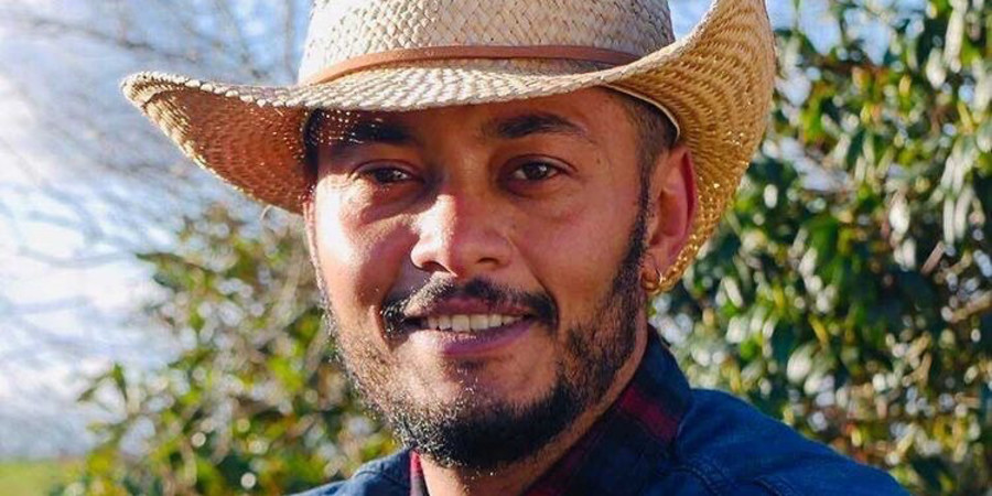 Dimitri ou "Le Petit Jardinier", fort de ses 10.000 followers sur Instagram, décrit son quotidien de permaculteur