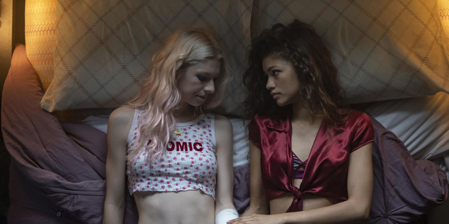 Dans la série "Euphoria" sur HBO, l'un des personnages principaux, Jules est incarné par l'actrice transgenre Hunter Schafer.